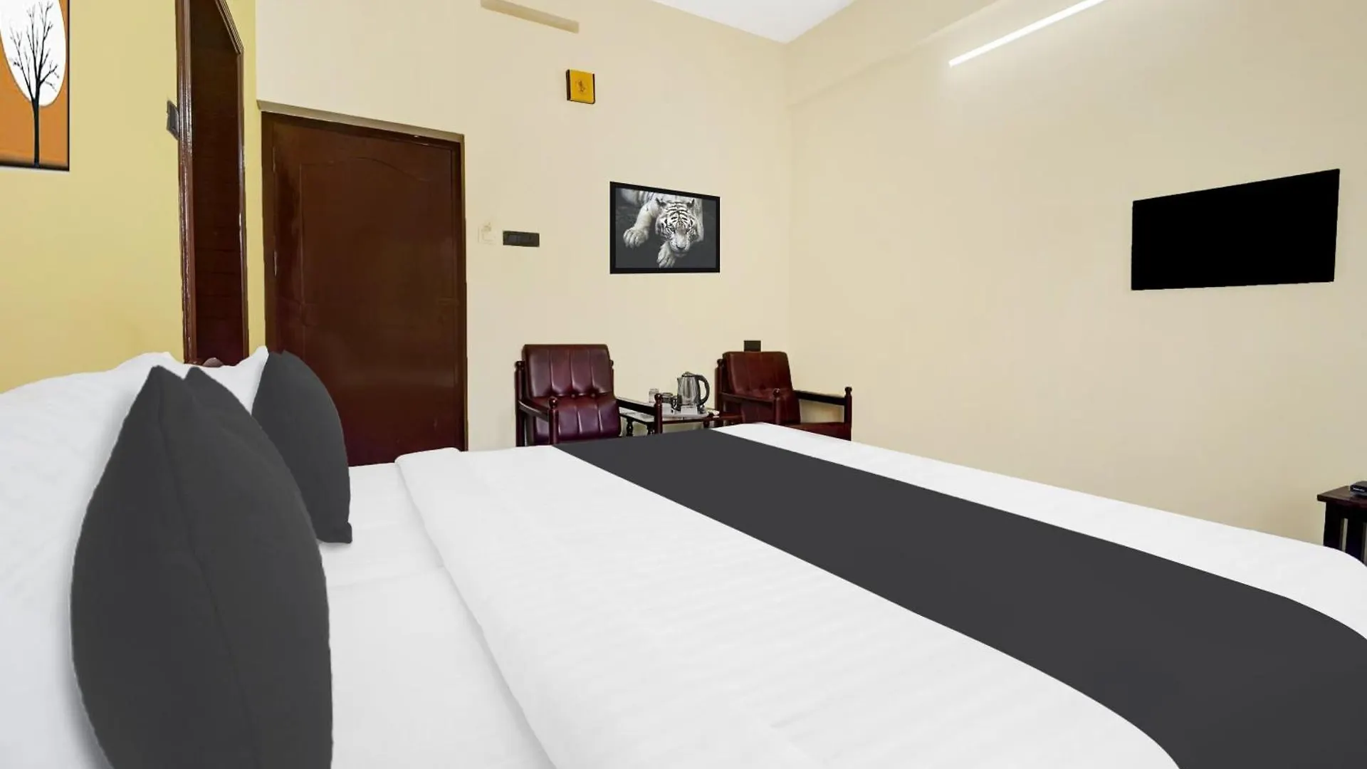 Super Hotel O Thrissur Near Thrissur Medical College Thekkumkara