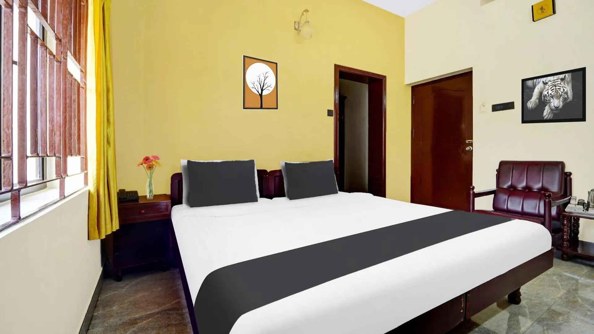 Super Hotel O Thrissur Near Thrissur Medical College Thekkumkara 0*,